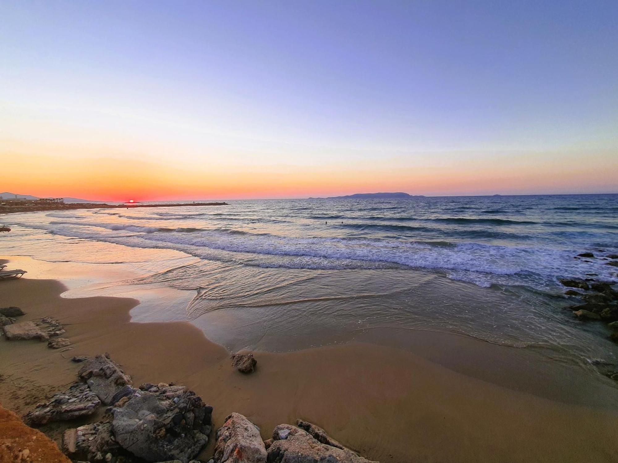 Almare Beach Kokkini Hani Екстериор снимка