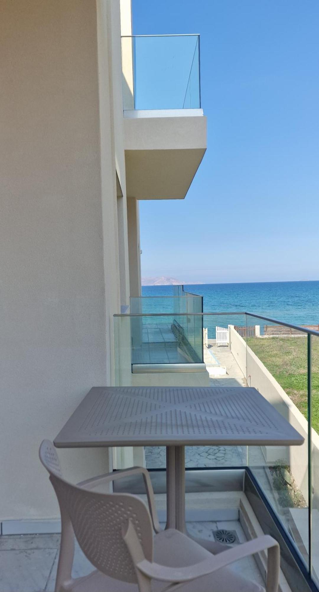 Almare Beach Kokkini Hani Екстериор снимка