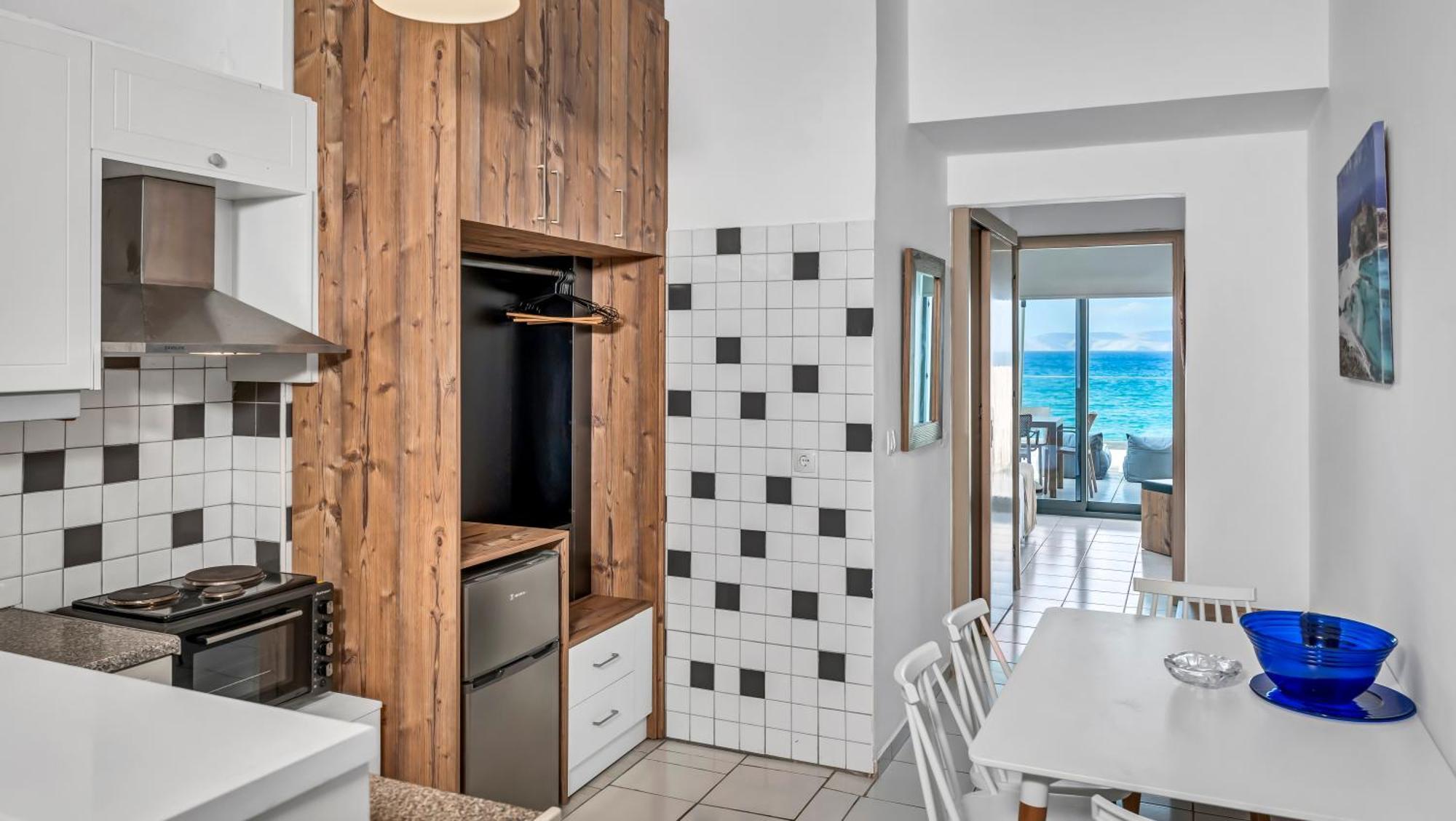 Almare Beach Kokkini Hani Екстериор снимка