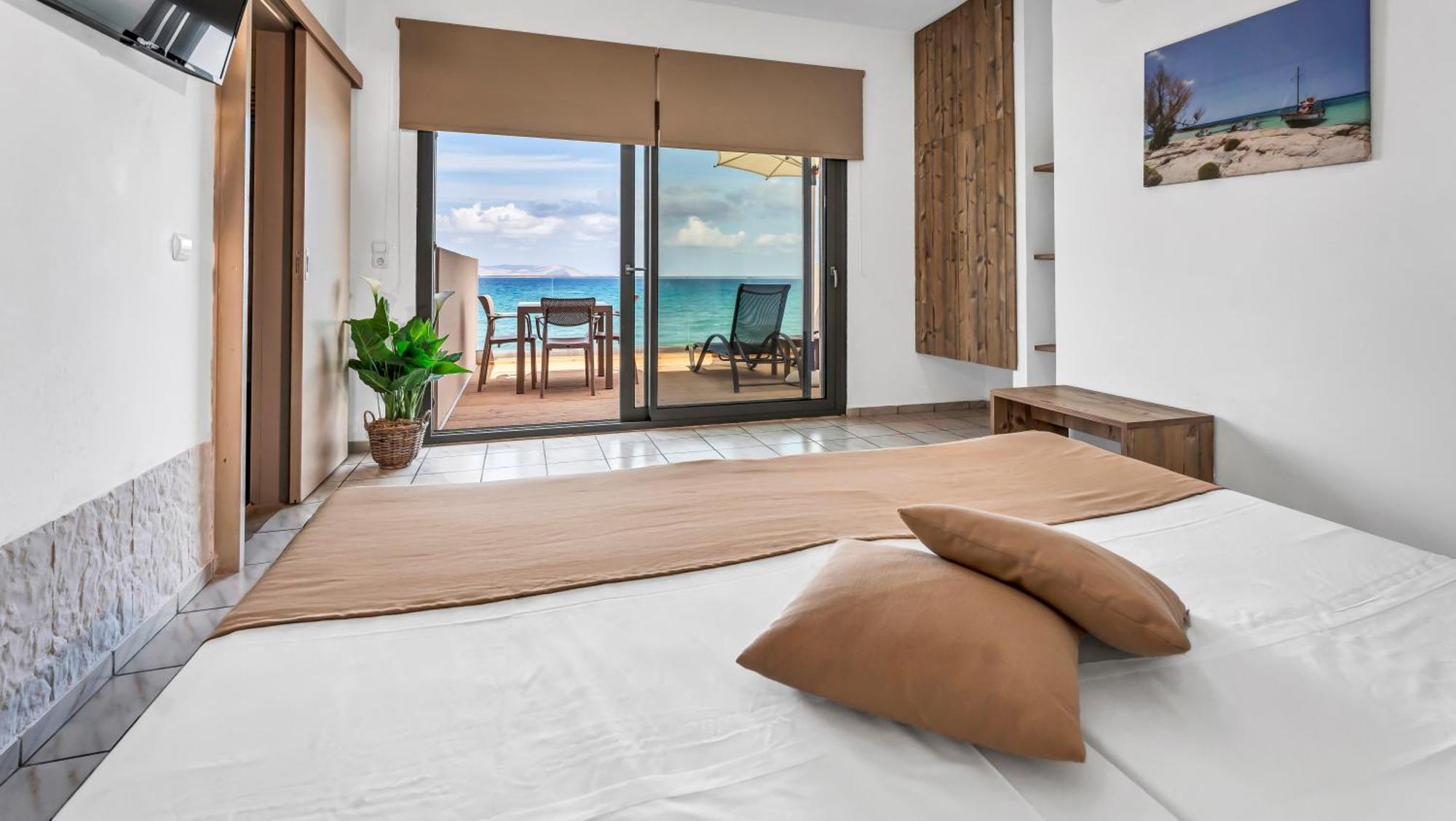 Almare Beach Kokkini Hani Екстериор снимка