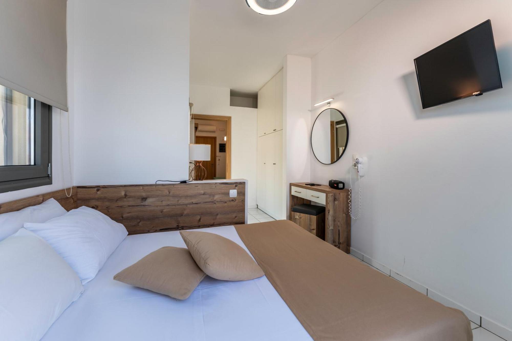 Almare Beach Kokkini Hani Екстериор снимка