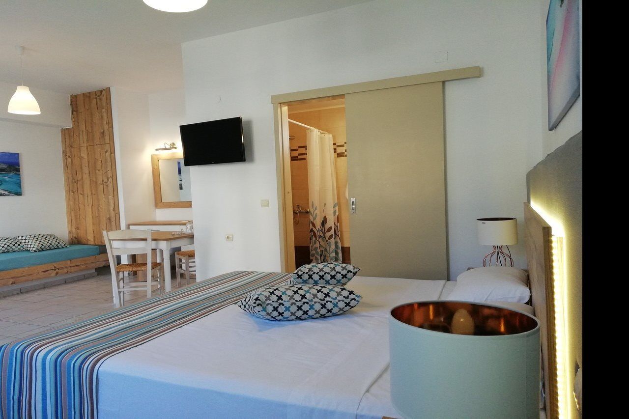 Almare Beach Kokkini Hani Екстериор снимка